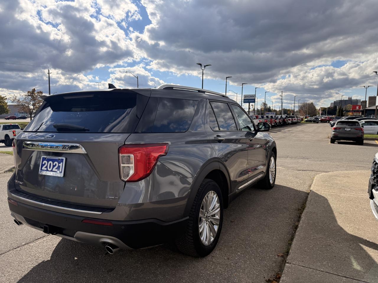 2021 Ford Explorer LIMITED | HYBRID | TWIN PANEL MOONROOF | Photo