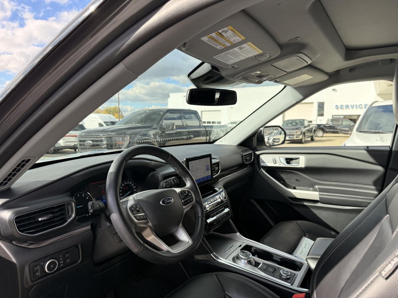 2021 Ford Explorer LIMITED | HYBRID | TWIN PANEL MOONROOF | Photo