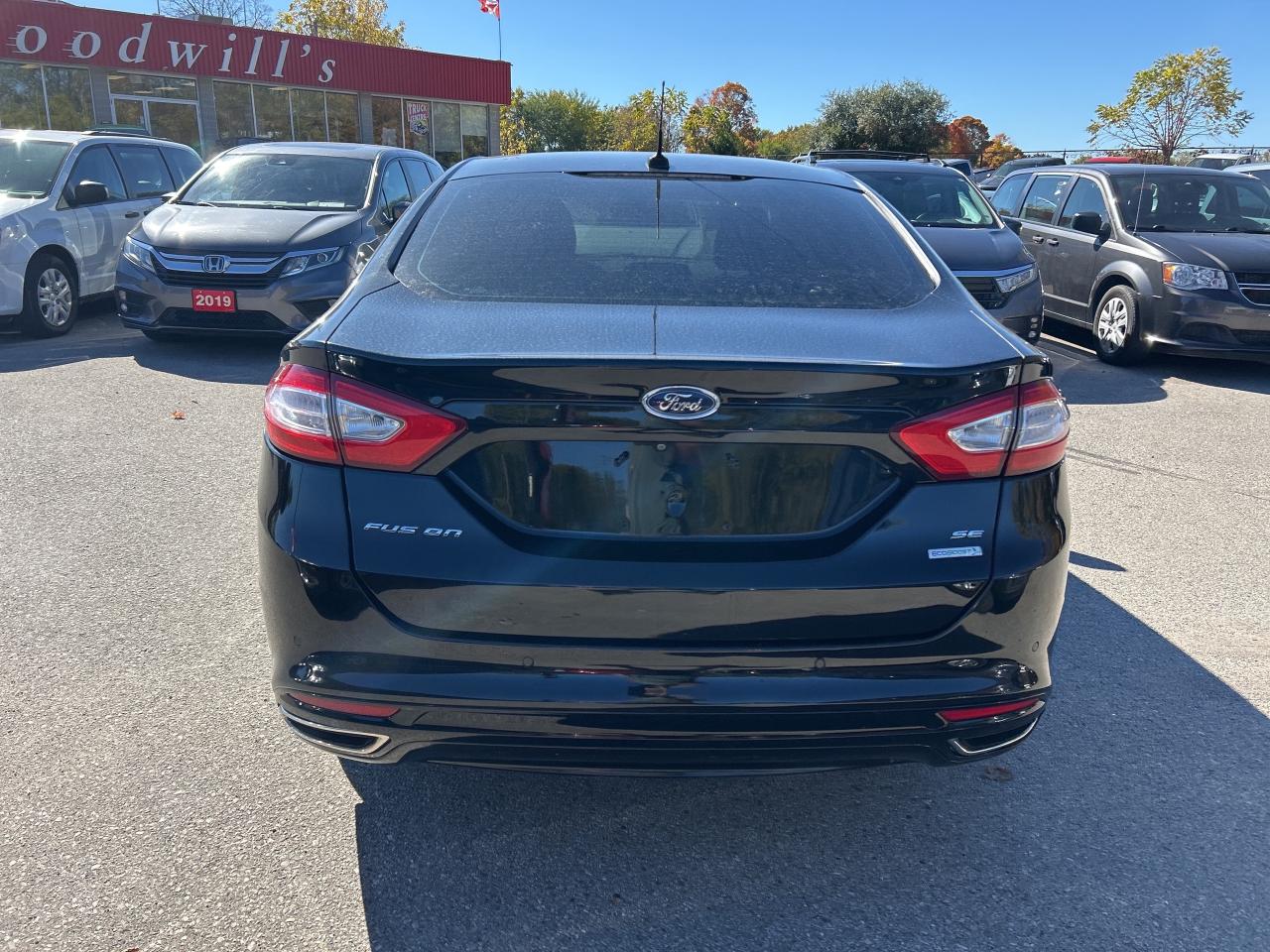 2014 Ford Fusion SE, HEATED LEATHER SEATS, LOCAL TRADE! - Photo #7