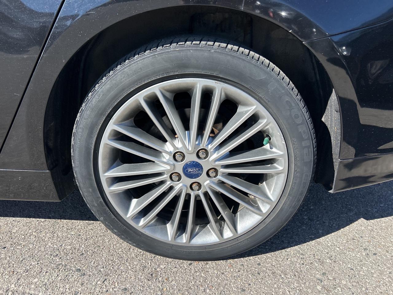 2014 Ford Fusion SE, HEATED LEATHER SEATS, LOCAL TRADE! - Photo #10