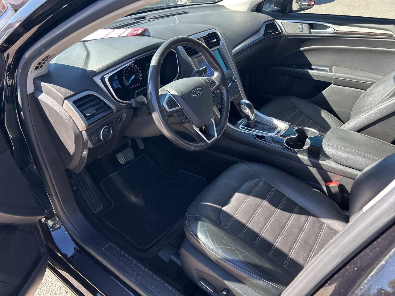 2014 Ford Fusion SE, HEATED LEATHER SEATS, LOCAL TRADE! - Photo #14