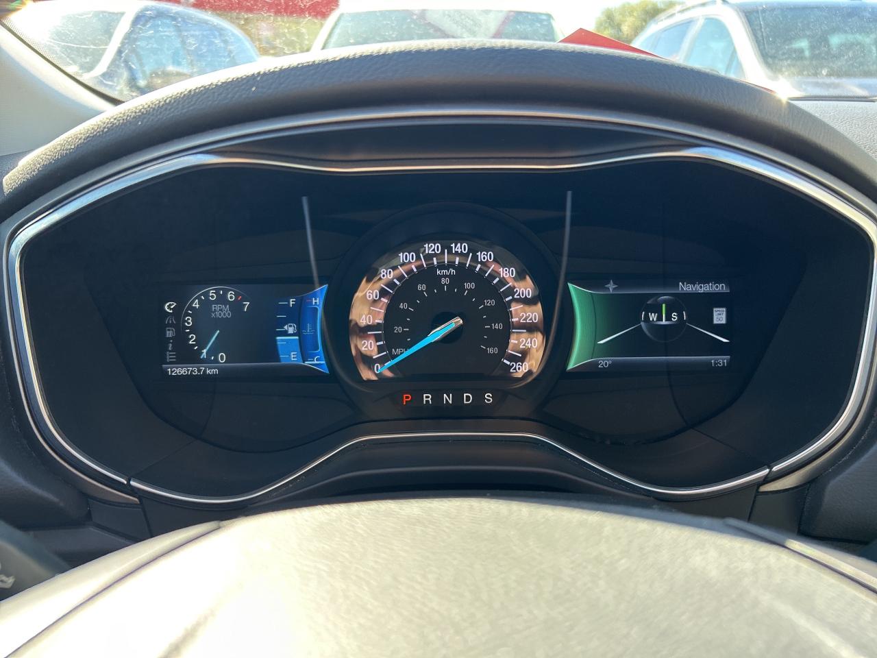 2014 Ford Fusion SE, HEATED LEATHER SEATS, LOCAL TRADE! - Photo #19