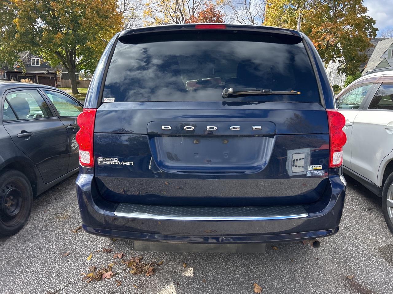 2012 Dodge Grand Caravan SE, WHEELCHAIR SIDE ENTERANCE, AS IS, NOT SAFETIED - Photo #7