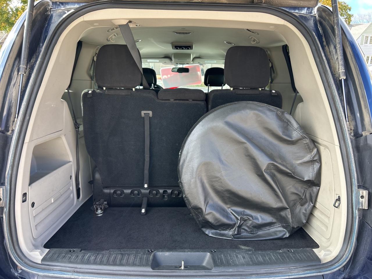 2012 Dodge Grand Caravan SE, WHEELCHAIR SIDE ENTERANCE, AS IS, NOT SAFETIED - Photo #14