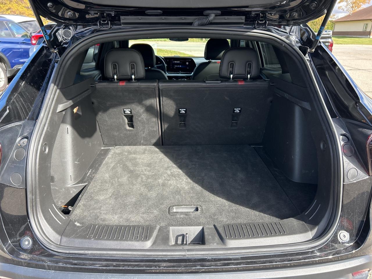 2024 Chevrolet Trax 2RS, CLEAN CARFAX, REMOTE START, HEATED LEATHER! - Photo #11