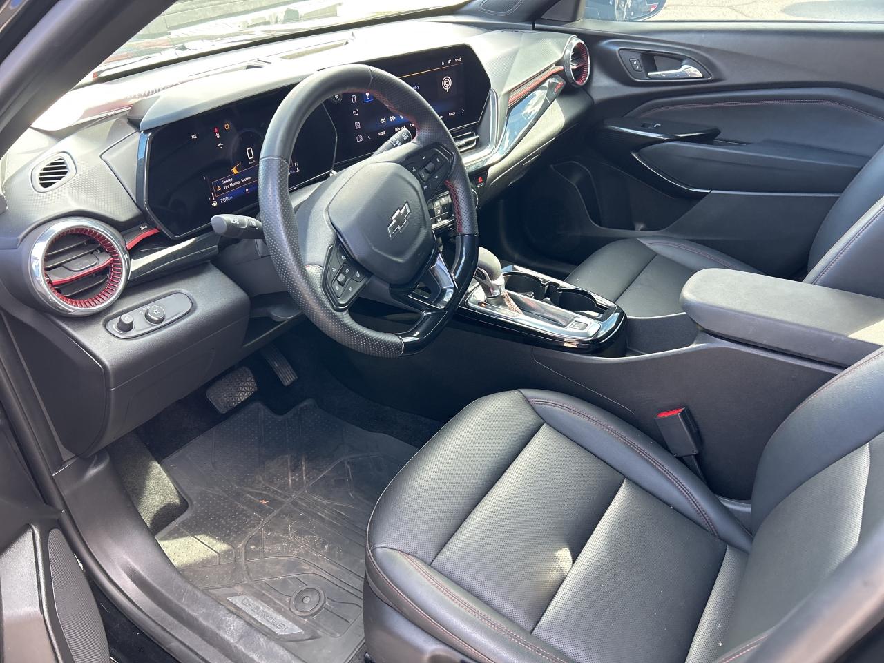 2024 Chevrolet Trax 2RS, CLEAN CARFAX, REMOTE START, HEATED LEATHER! - Photo #14