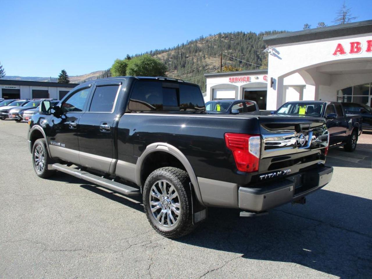 2019 Nissan Titan XD PLATINUM RESERVE 4X4 Photo6