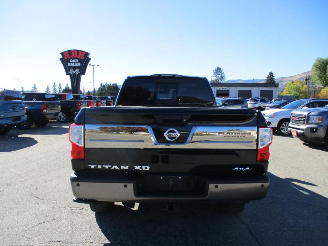 2019 Nissan Titan XD PLATINUM RESERVE 4X4 - Photo #7