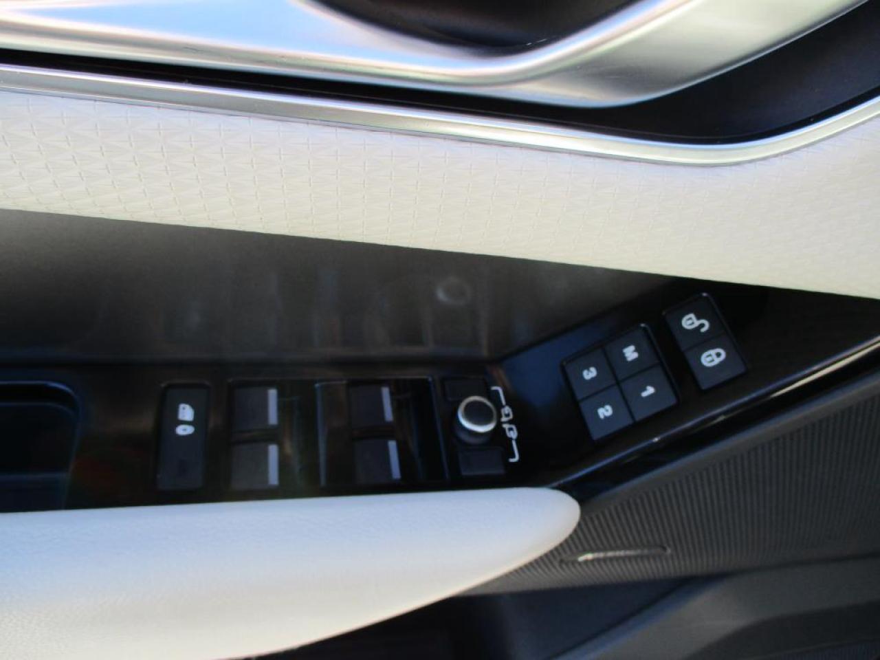 2020 Land Rover Range Rover Velar P250 S Photo