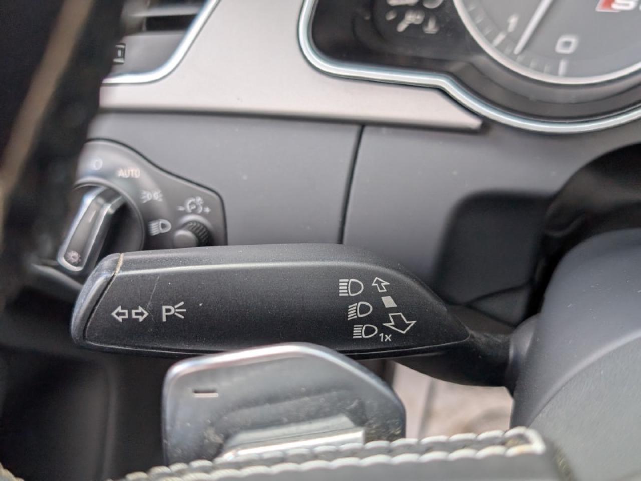 2013 Audi S5 3.0T Premium Plus  **CONVERTIBLE - LOW KMS** Photo