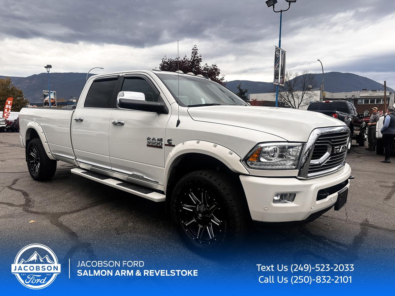2018 RAM 3500 Limited Photo5