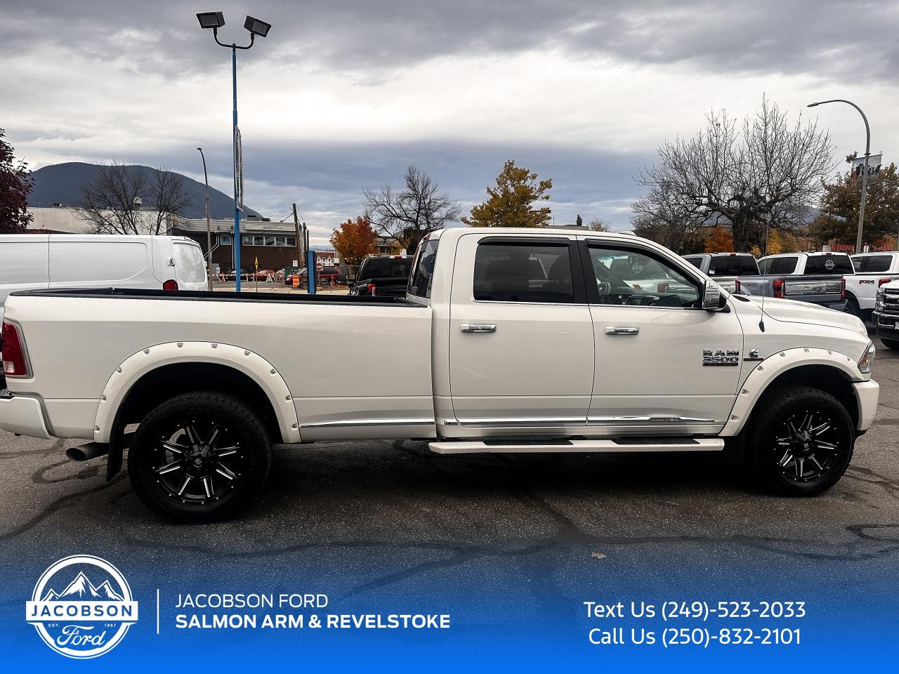 2018 RAM 3500 Limited Photo5