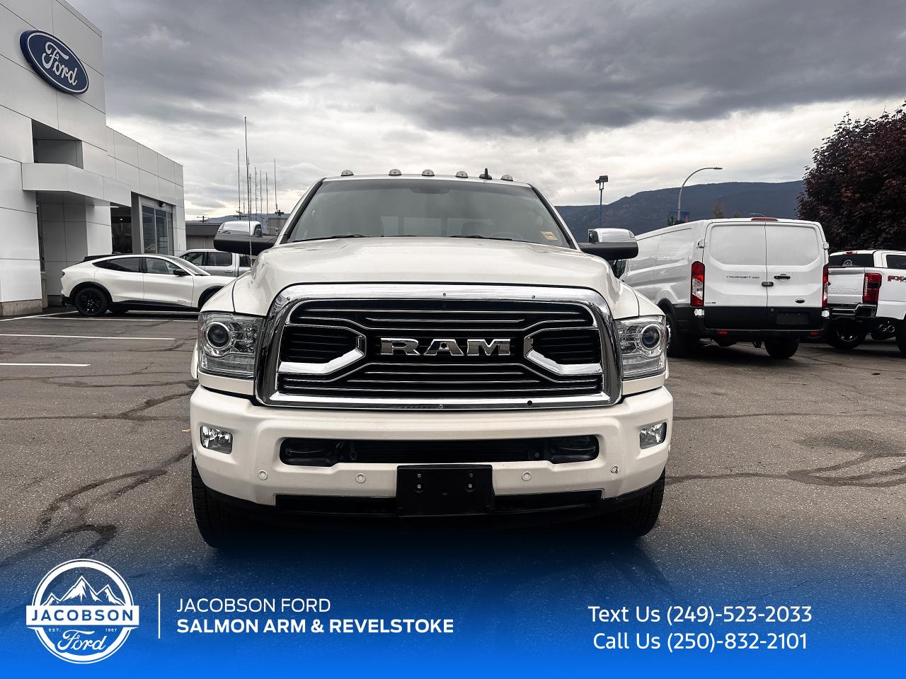 2018 RAM 3500 Limited Photo5