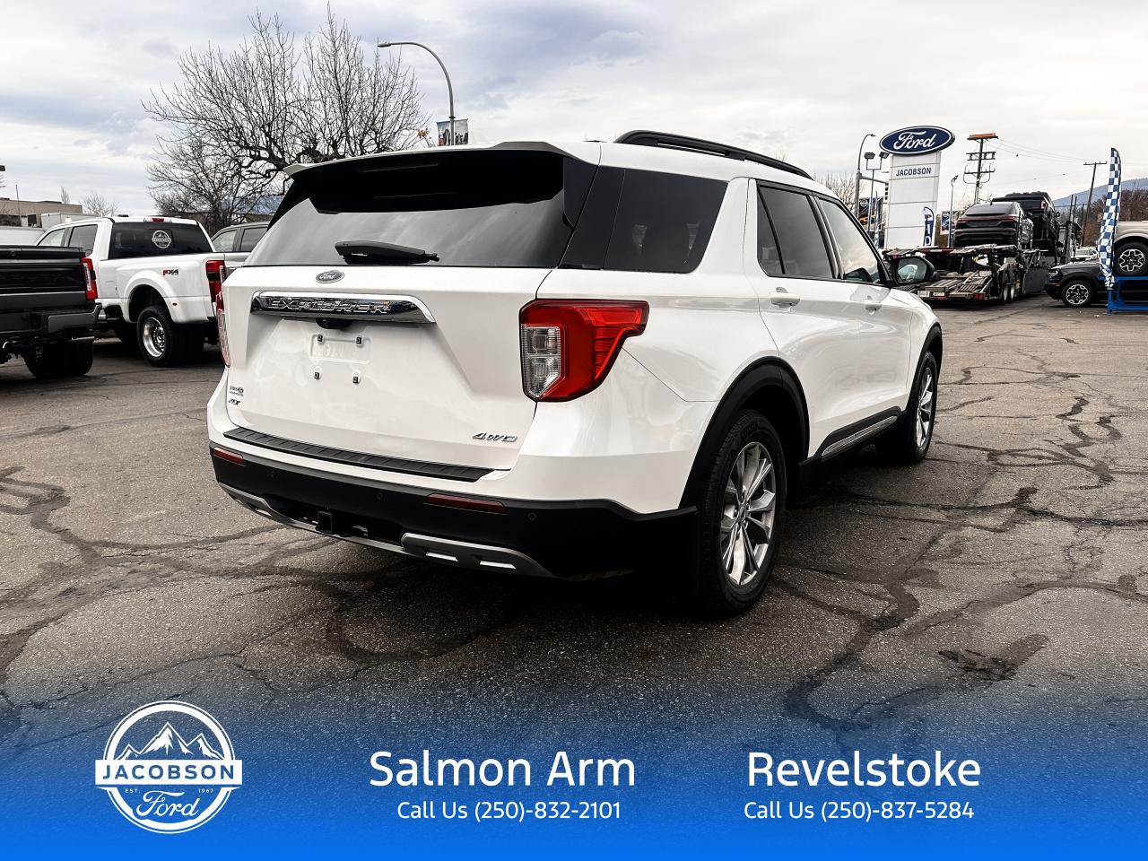 2021 Ford Explorer XLT Photo5