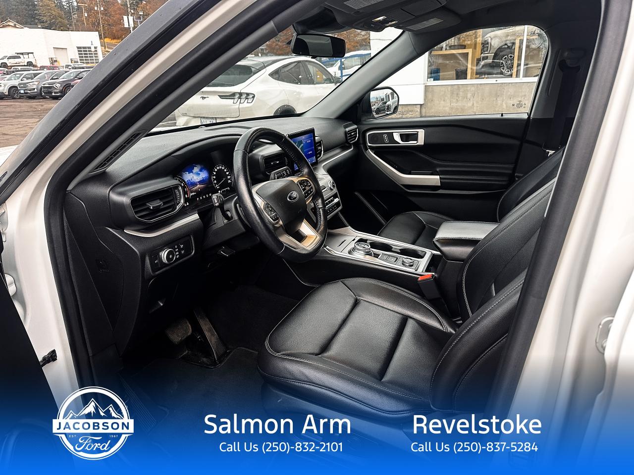 2021 Ford Explorer XLT Photo5