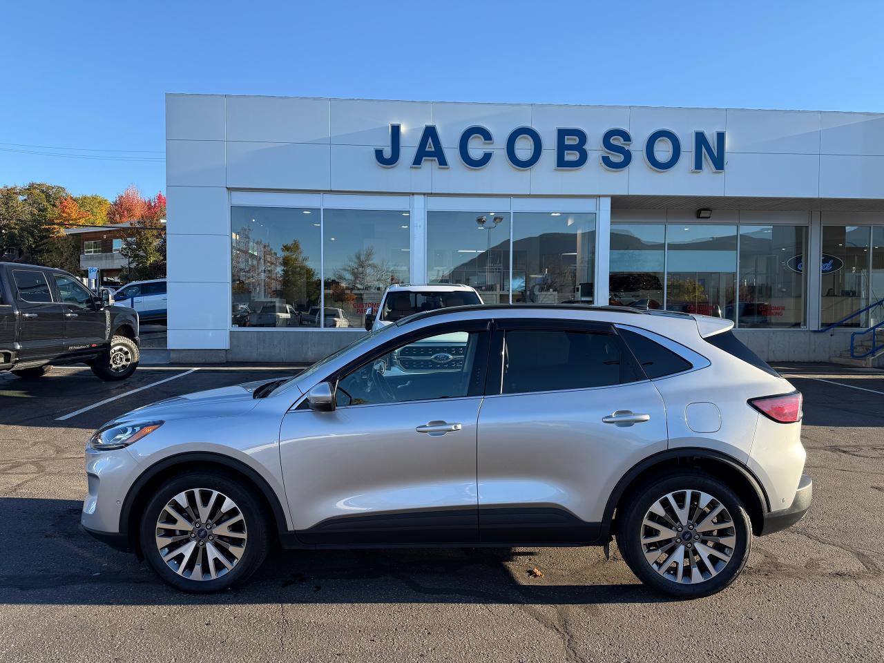 2020 Ford Escape Titanium Photo1