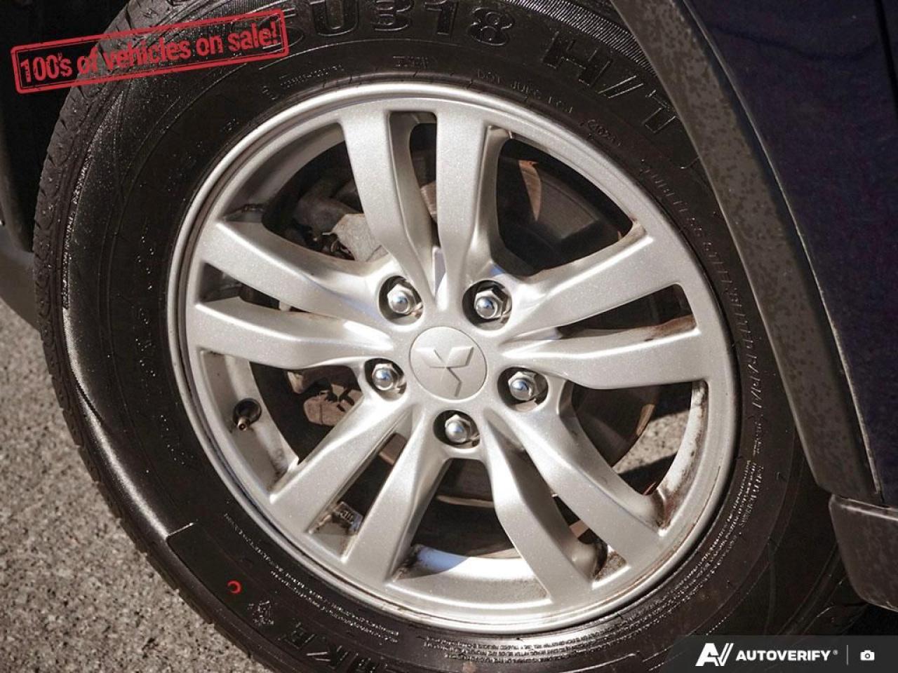 2020 Mitsubishi Outlander ES Photo