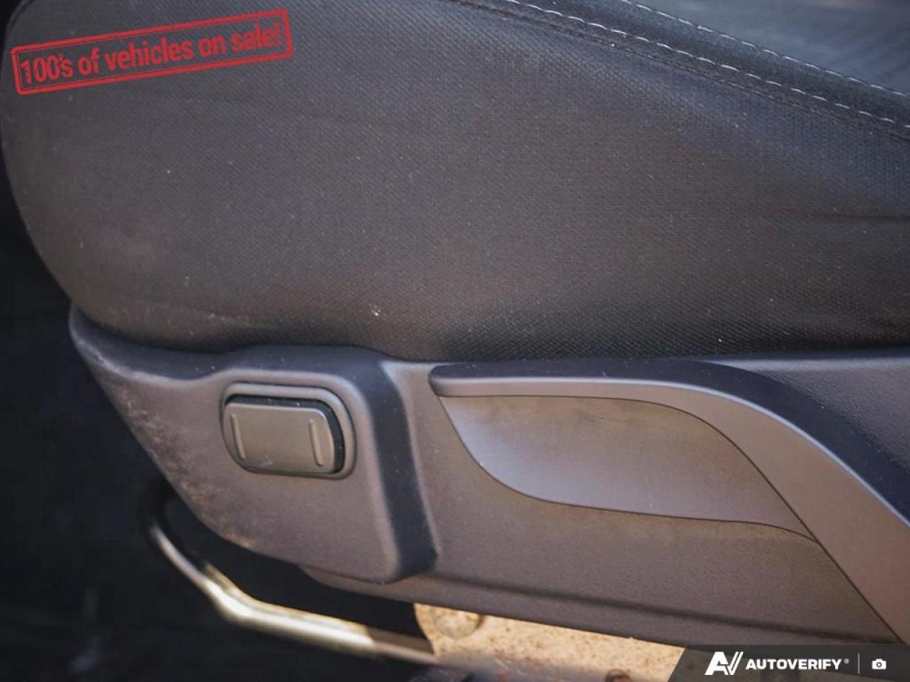 2020 Mitsubishi Outlander ES Photo