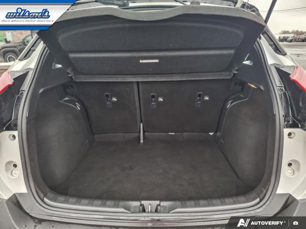 2020 Nissan Kicks SV | CarPlay + Android | Remote Start | Heated Seats | Rear Camera | Alloy Wheels and More ! Photo