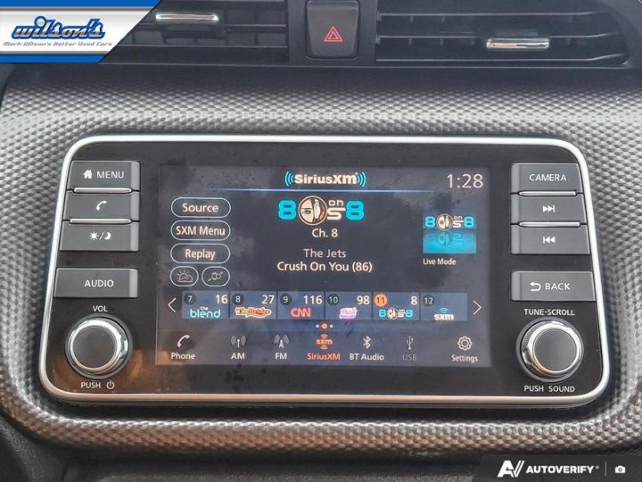 2020 Nissan Kicks SV | CarPlay + Android | Remote Start | Heated Seats | Rear Camera | Alloy Wheels and More ! Photo