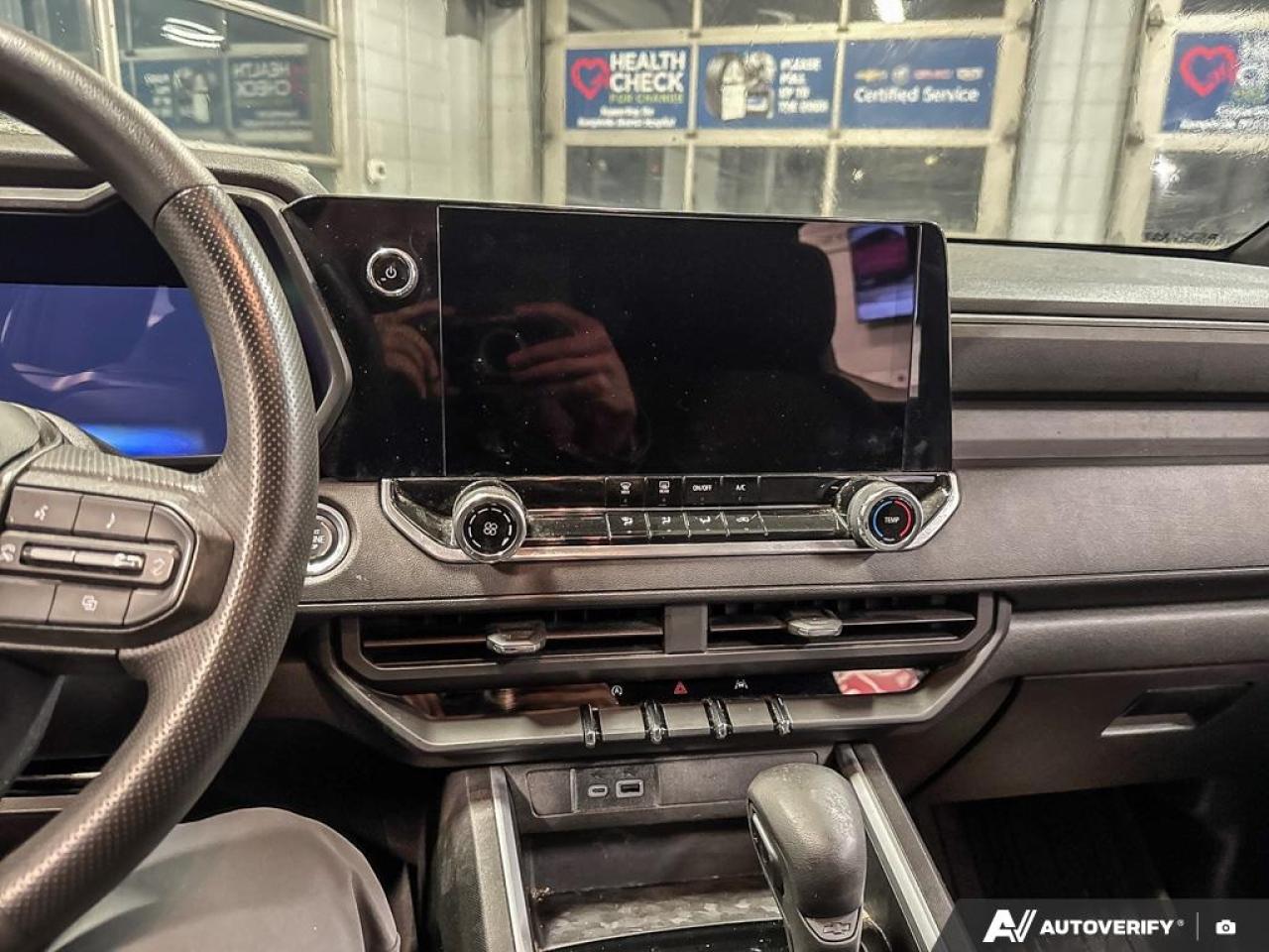 2024 Chevrolet Colorado WT  - Apple CarPlay -  Android Auto Photo