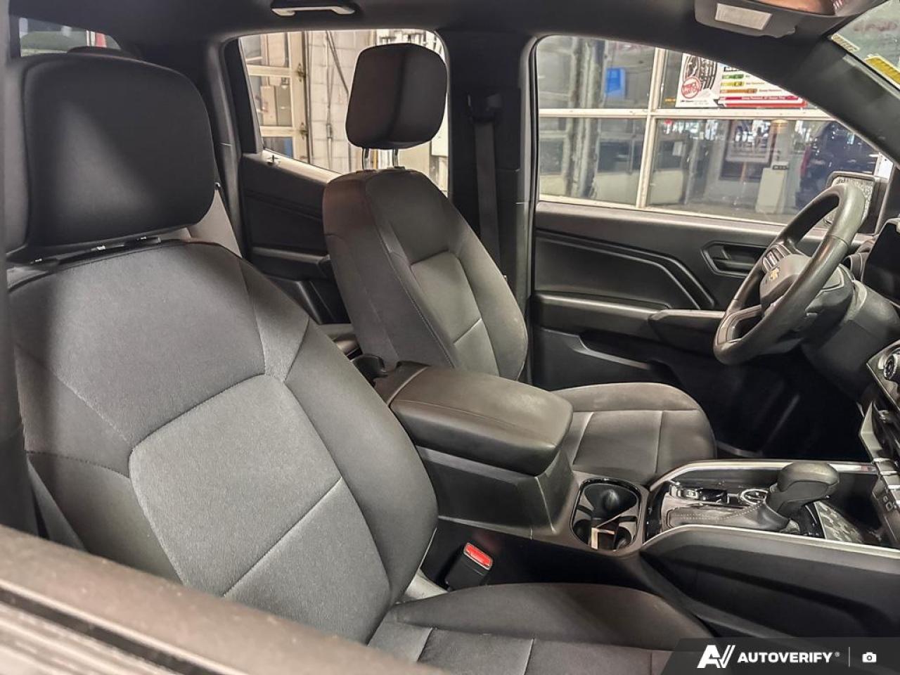 2024 Chevrolet Colorado WT  - Apple CarPlay -  Android Auto Photo