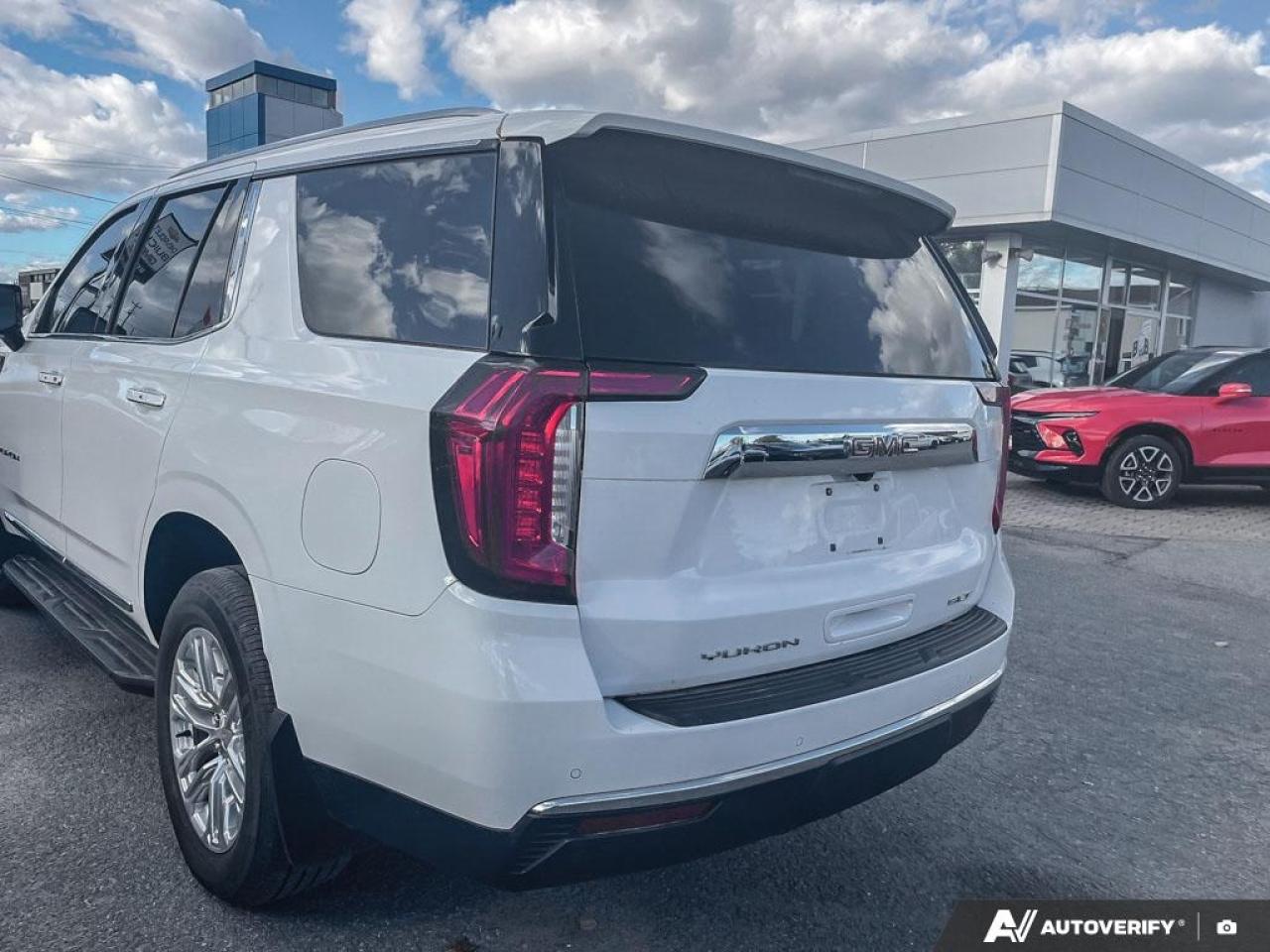 2021 GMC Yukon SLT  - Leather Seats -  Cooled Seats Photo