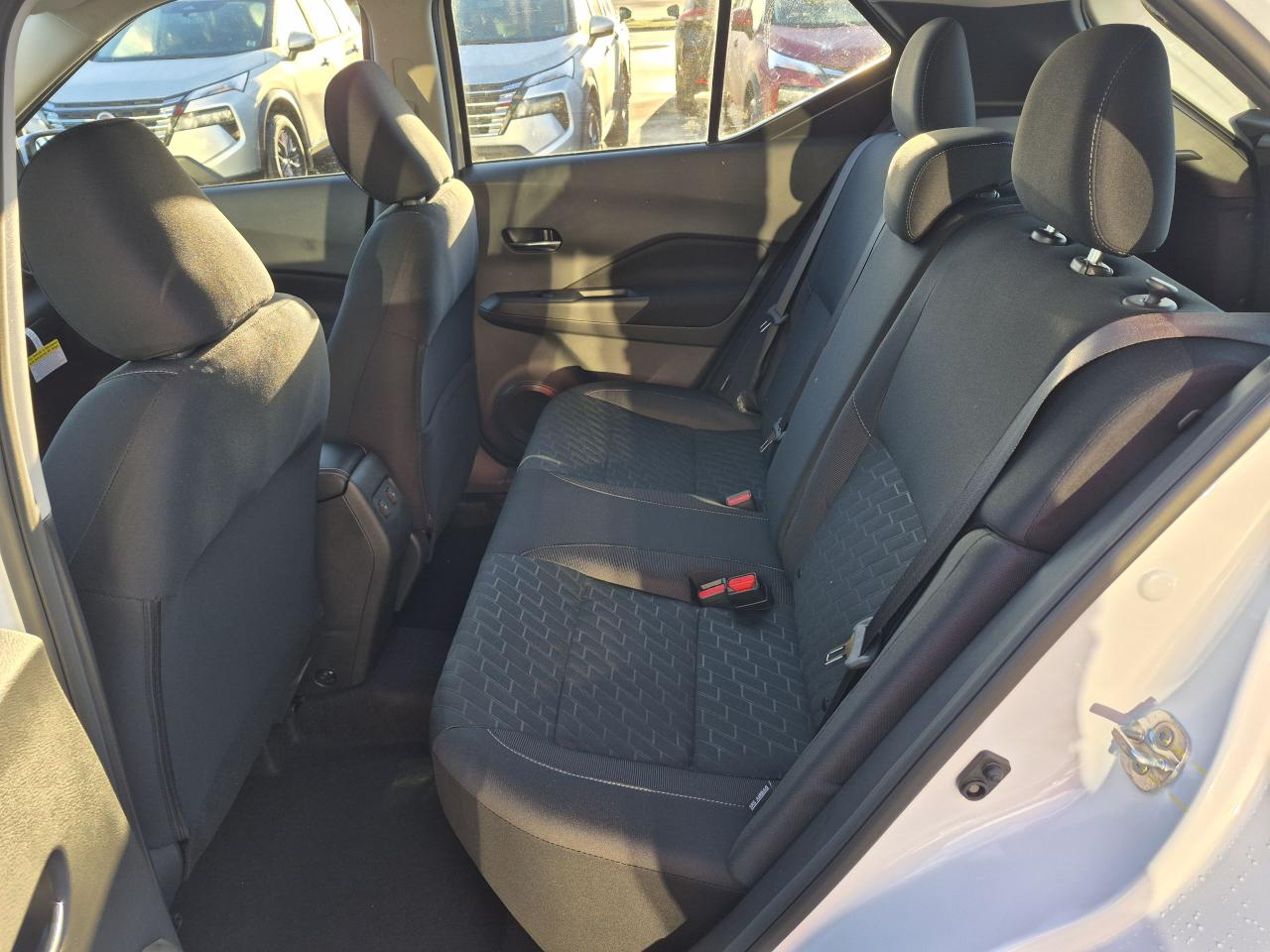 2025 Nissan Kicks Play SV FWD Photo11