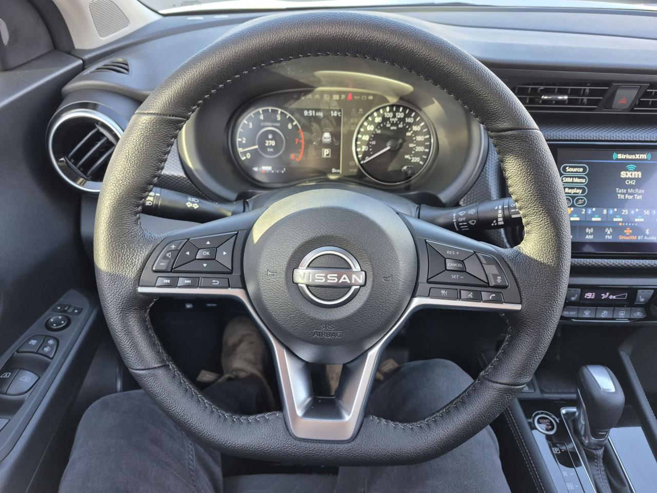 2025 Nissan Kicks Play SV FWD Photo7