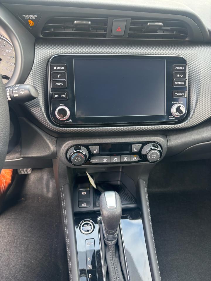 2025 Nissan Kicks Play SV FWD Photo24