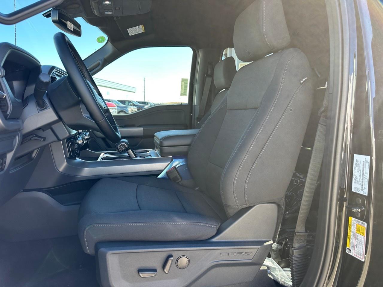 2025 Ford F-150 XLT 4WD SuperCrew 5.5' Box Photo