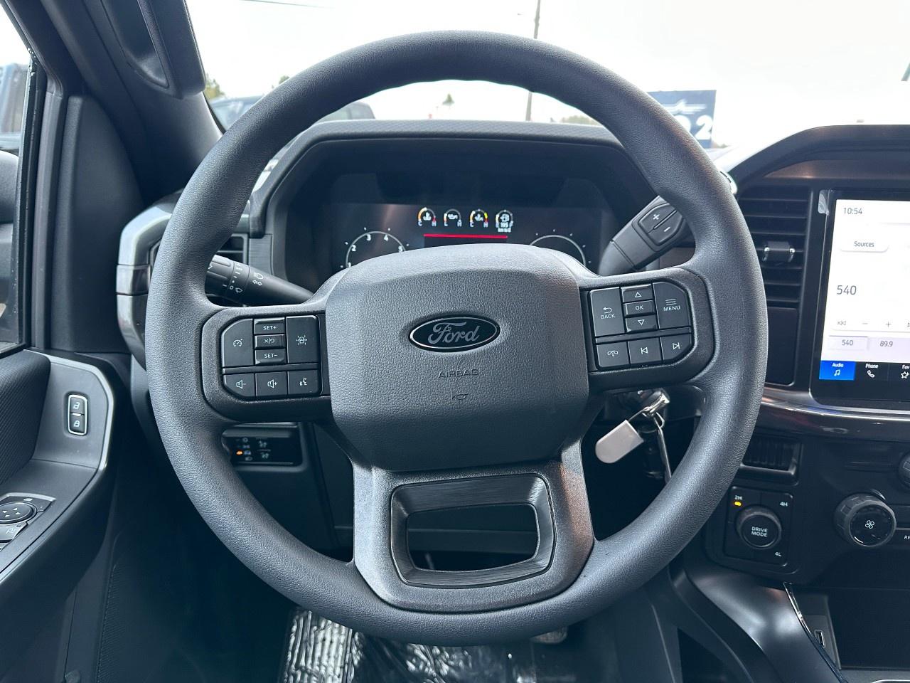 2025 Ford F-150 STX 4WD SuperCrew 5.5' Box Photo