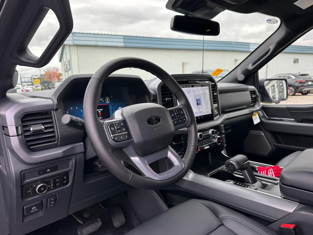 2025 Ford F-150 XLT 4WD SuperCrew 5.5' Box Photo