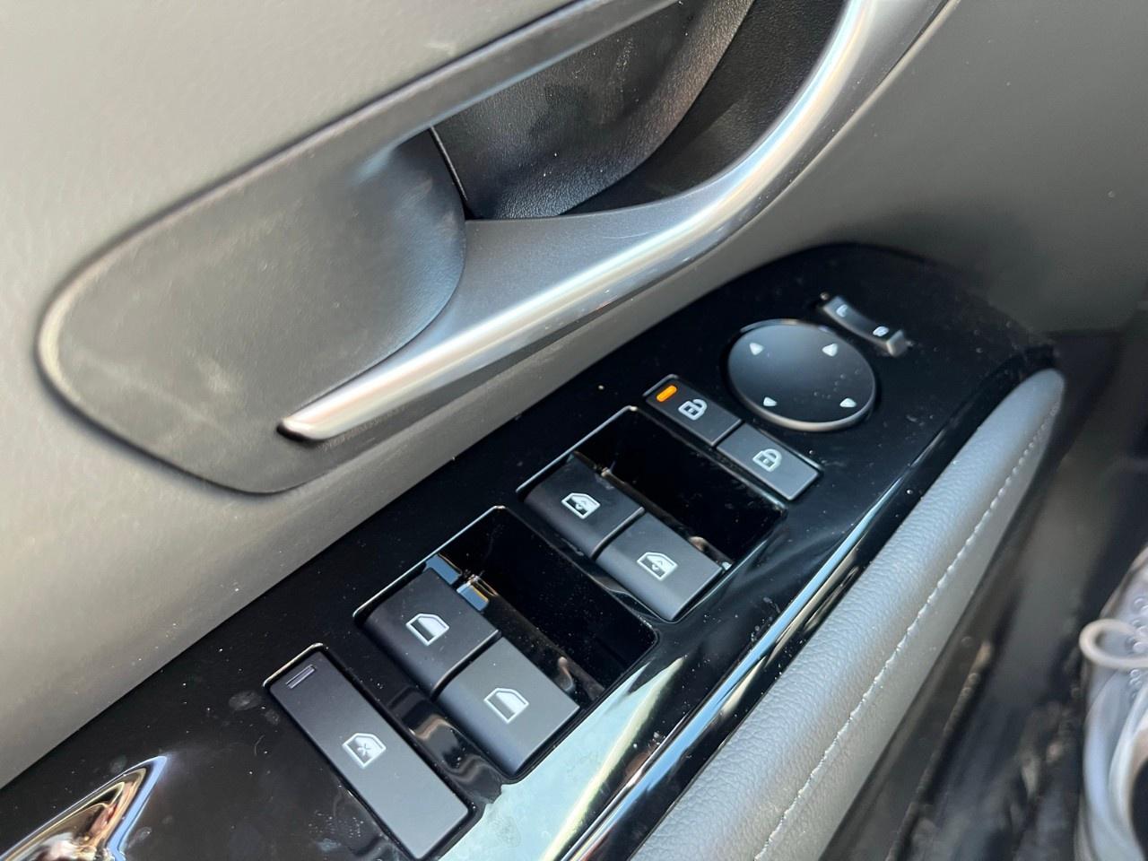 2026 Hyundai Tucson Hybrid Ultimate AWD Photo