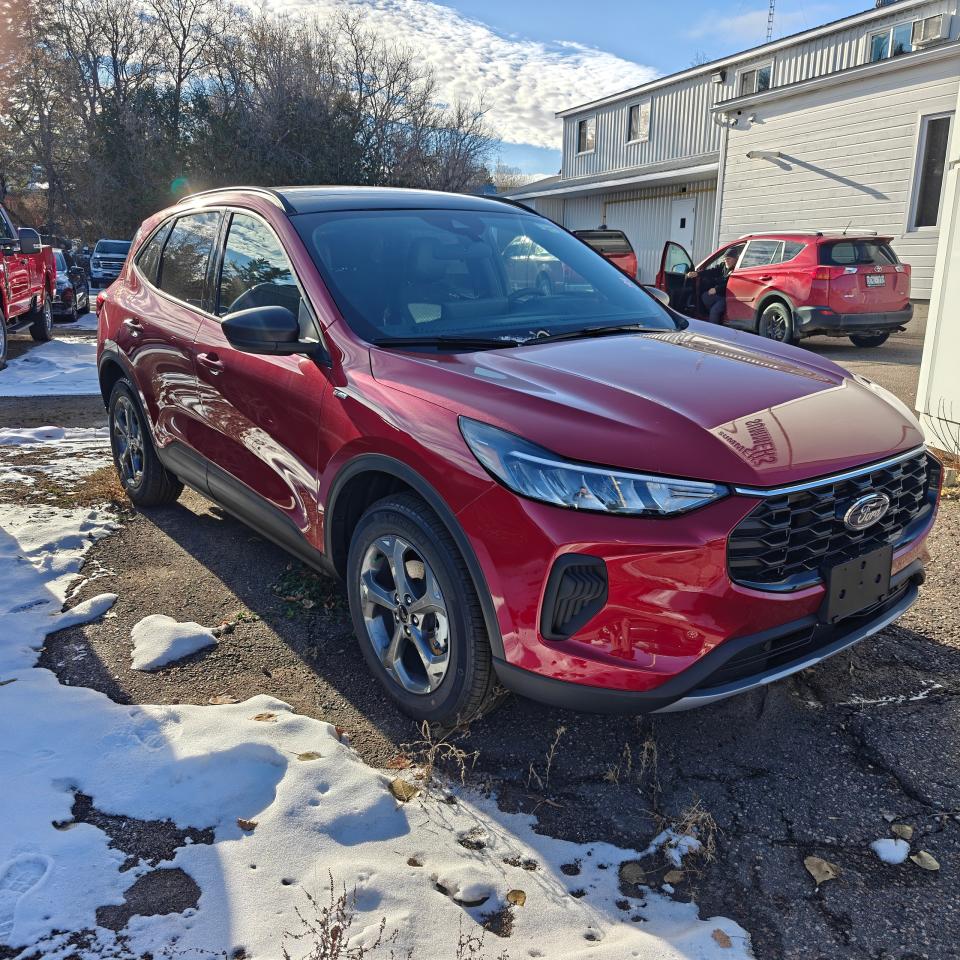 2026 Ford Escape ST-LINE HYBRID AWD Photo