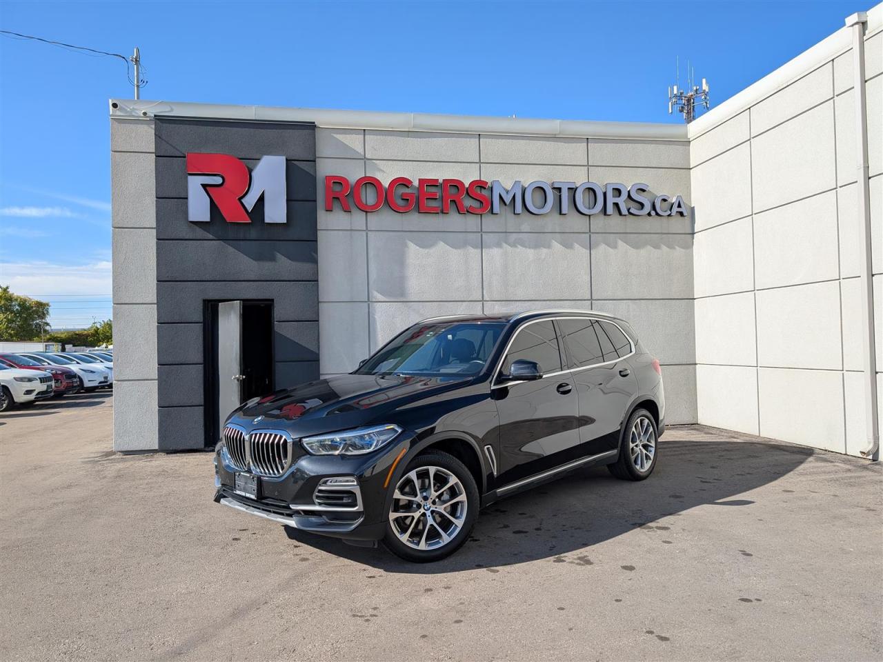 Photo of Black 2021 BMW X5