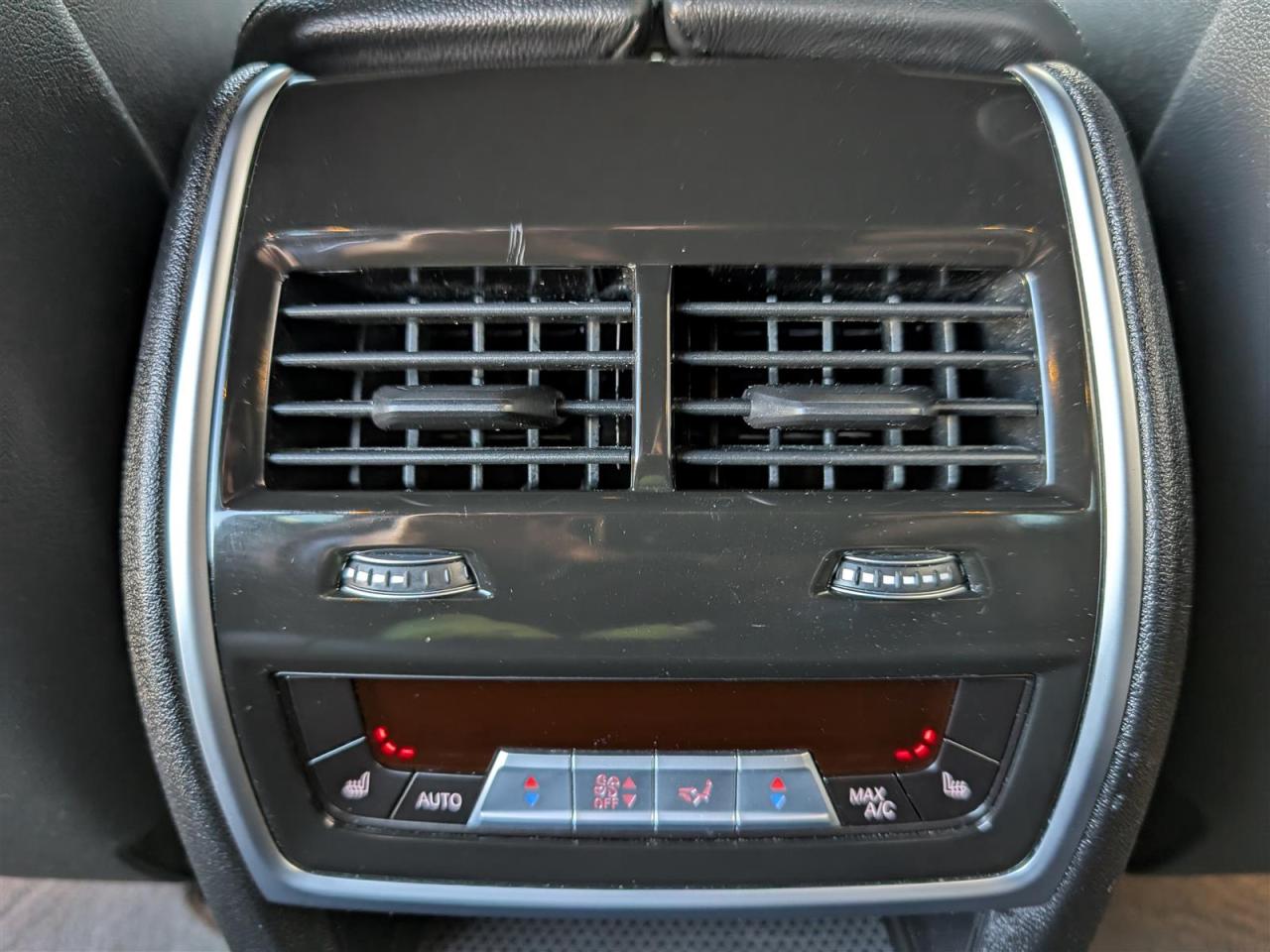 2021 BMW X5 xDrive40i - NAVI - PANO ROOF - TECH FEATS