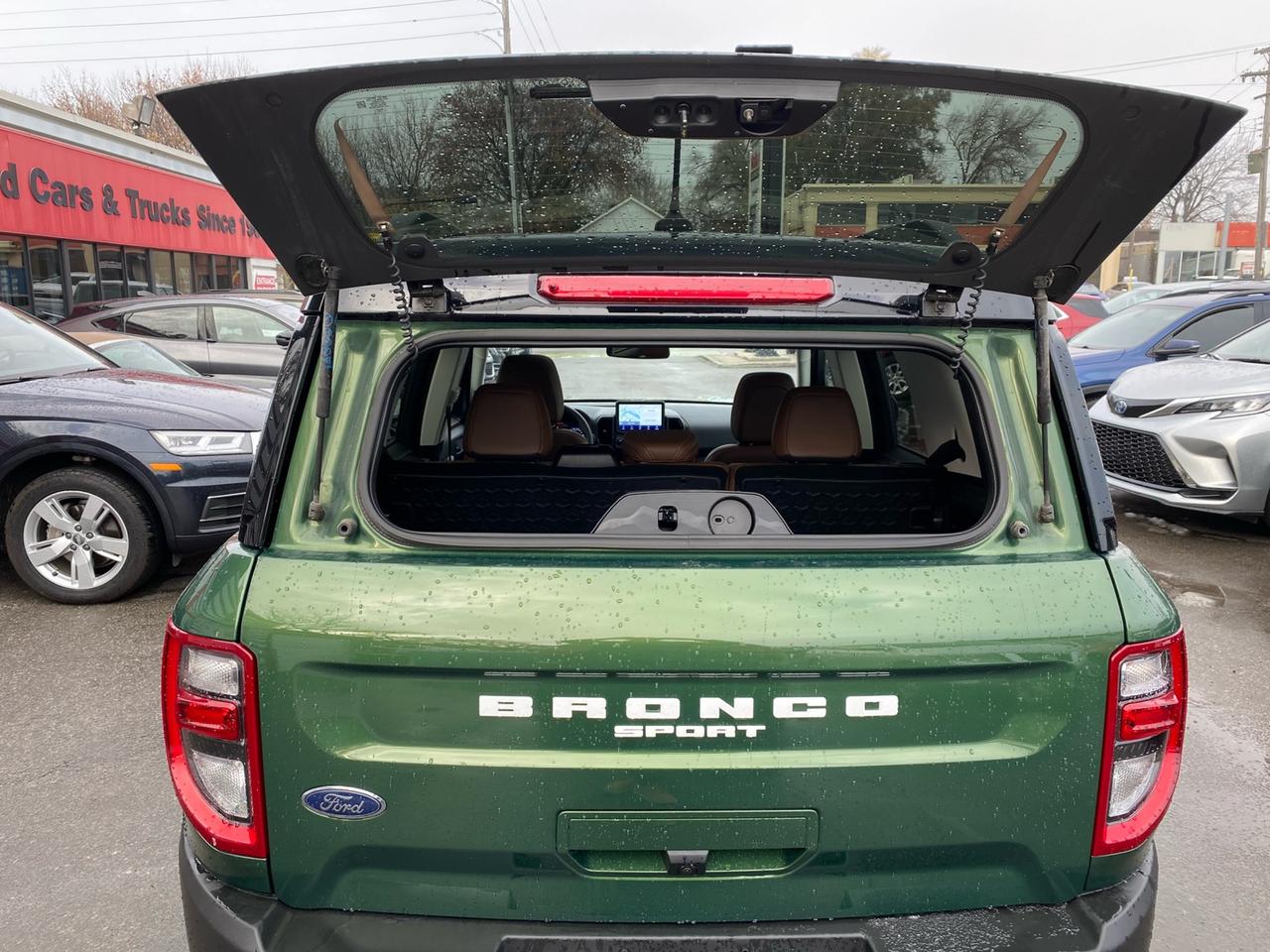 2024 Ford Bronco Sport Outer Banks | AWD | Sunroof | Heated Leather Seats Photo