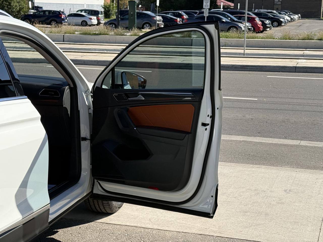 2018 Volkswagen Tiguan HIGHLINE | FENDER | PANO | CARPLAY | LOADED Photo