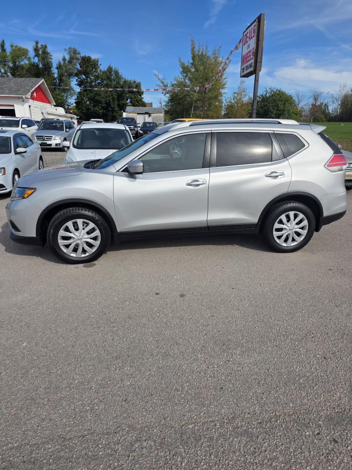 2015 Nissan Rogue Only 133km for $10800 - Photo #5