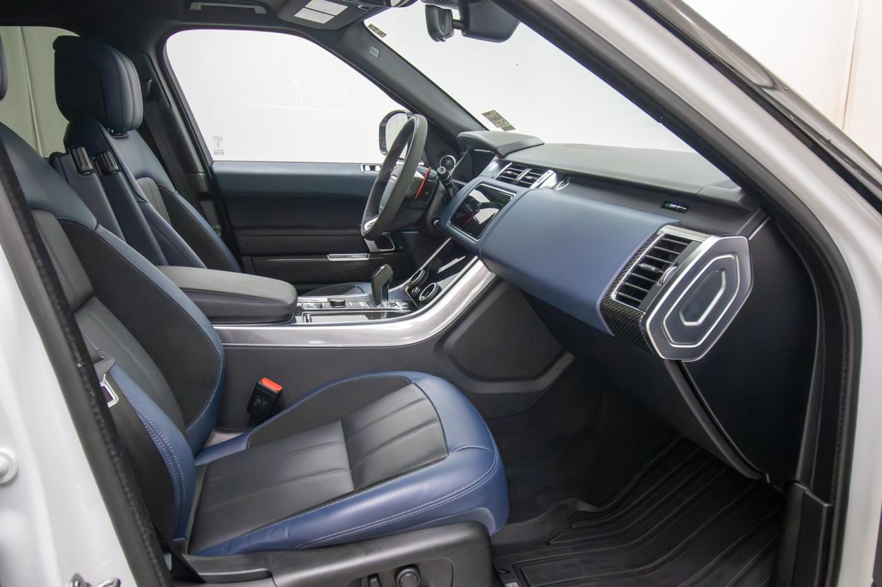 2022 Land Rover Range Rover MHEV HST Photo5