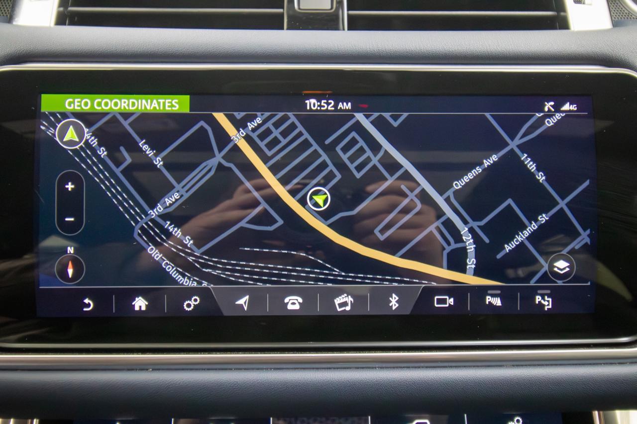 2022 Land Rover Range Rover MHEV HST Photo5