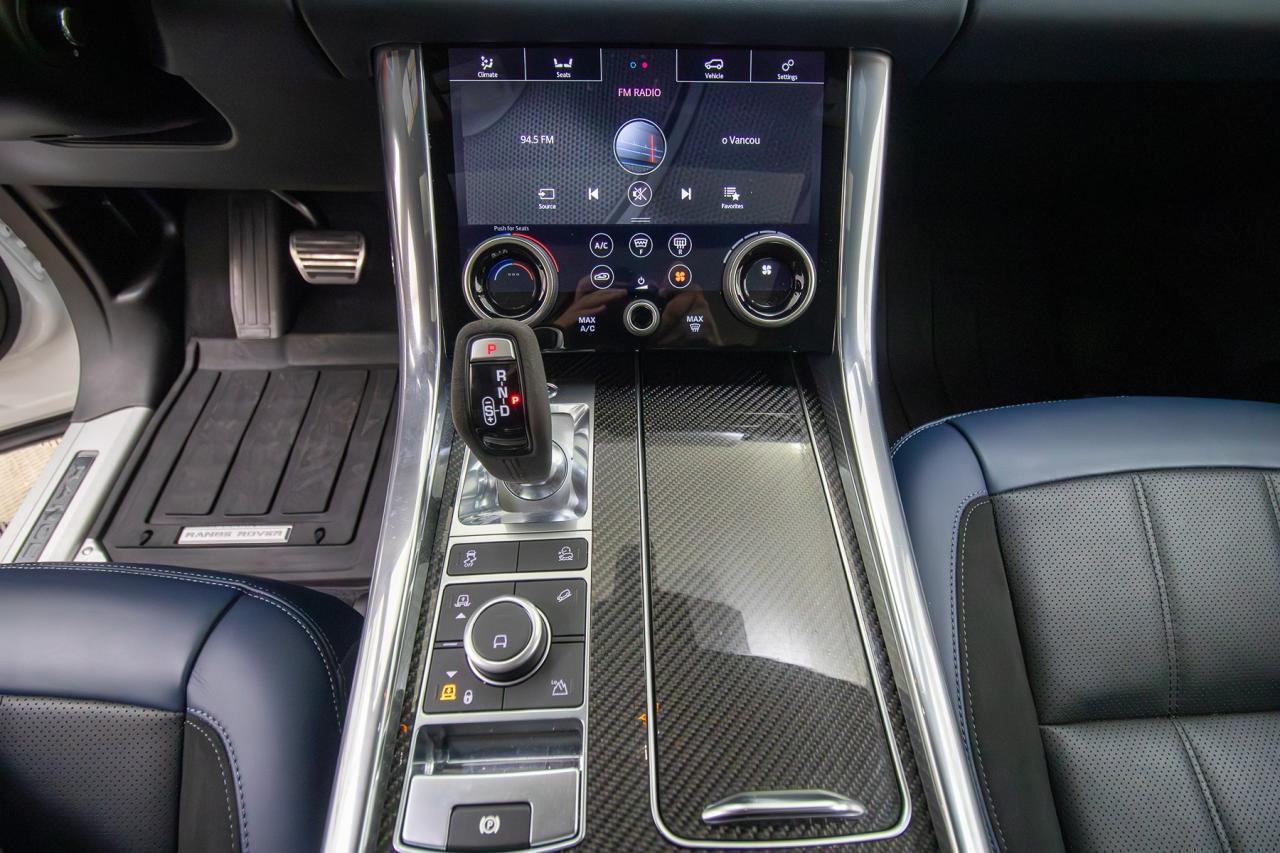 2022 Land Rover Range Rover MHEV HST Photo5