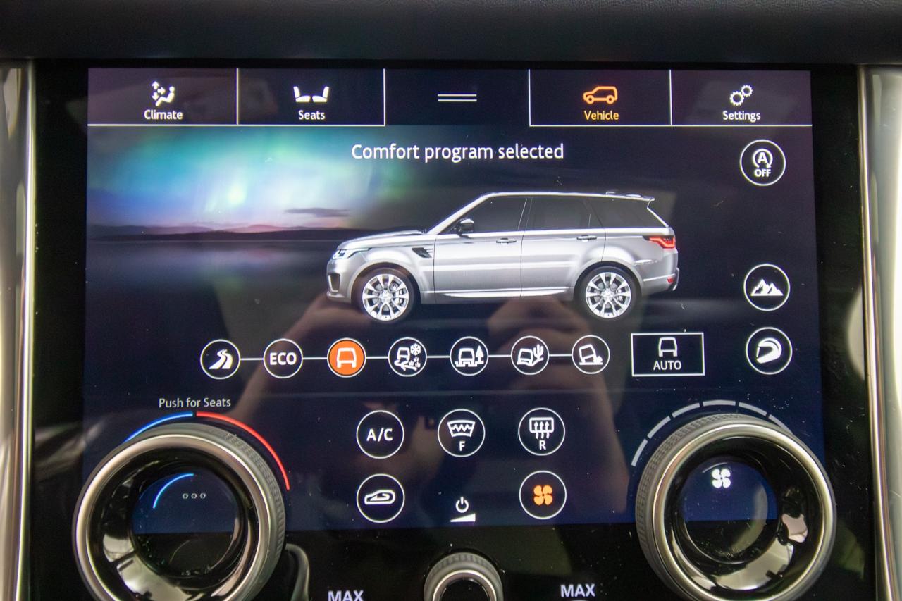 2022 Land Rover Range Rover MHEV HST Photo5