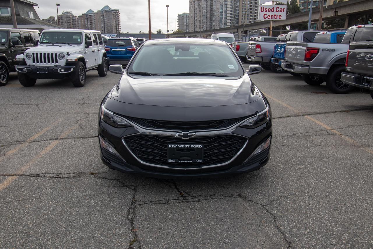 2023 Chevrolet Malibu 1LT Photo3