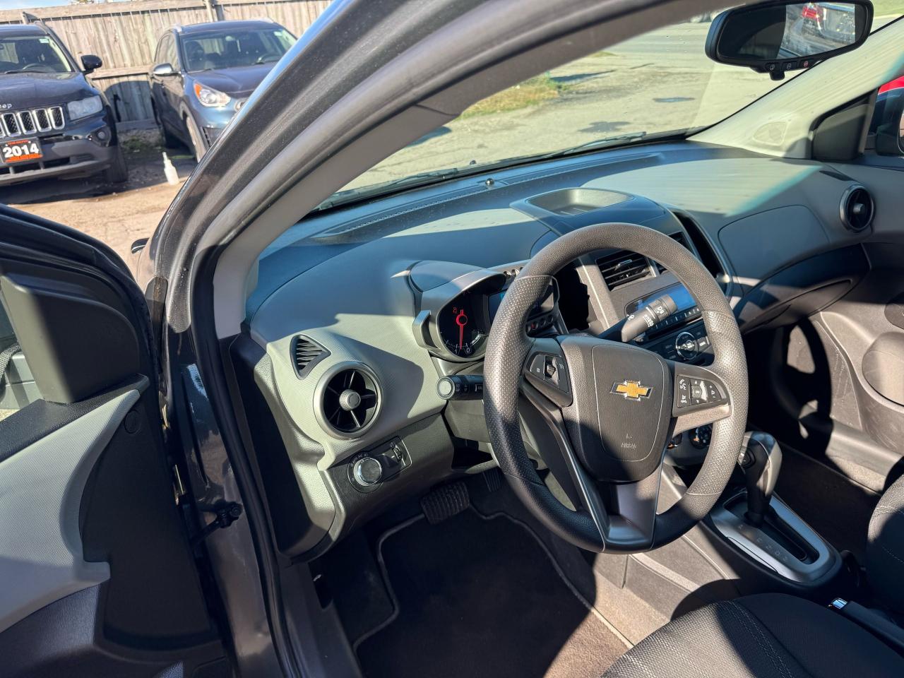 2013 Chevrolet Sonic LT, AUTO, ALLOYS, LOW KMS, ONLY 27,000KMS, CERT - Photo #9