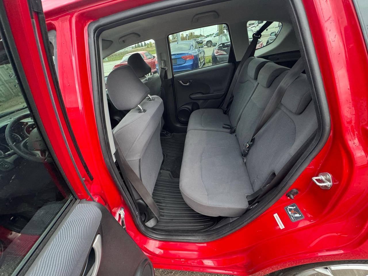 2010 Honda Fit LX, AUTO, ALLOYS, ONLY 59,000KMS, RELIABLE, CERT - Photo #12