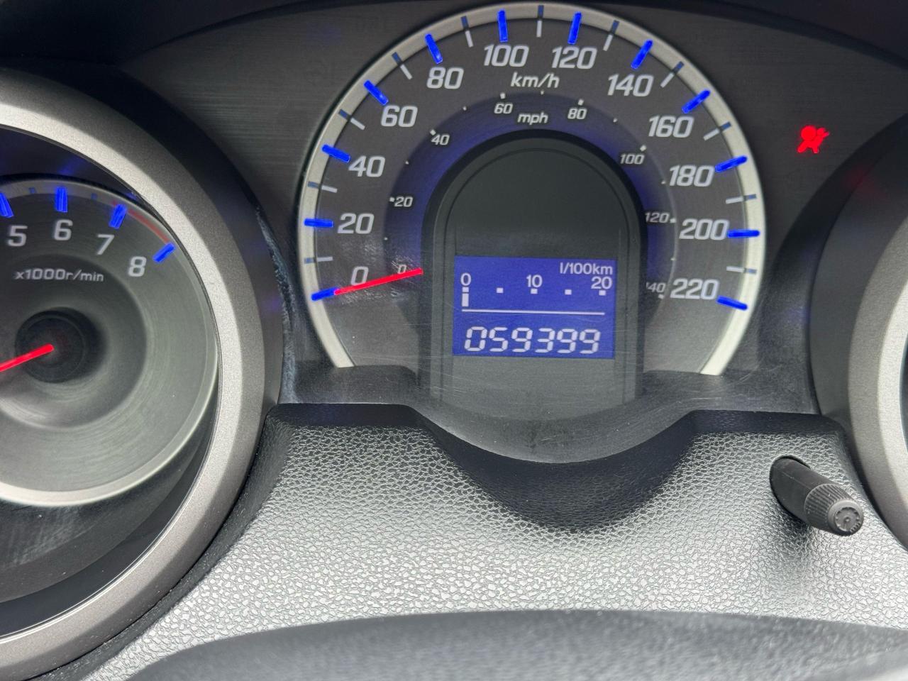 2010 Honda Fit LX, AUTO, ALLOYS, ONLY 59,000KMS, RELIABLE, CERT - Photo #15