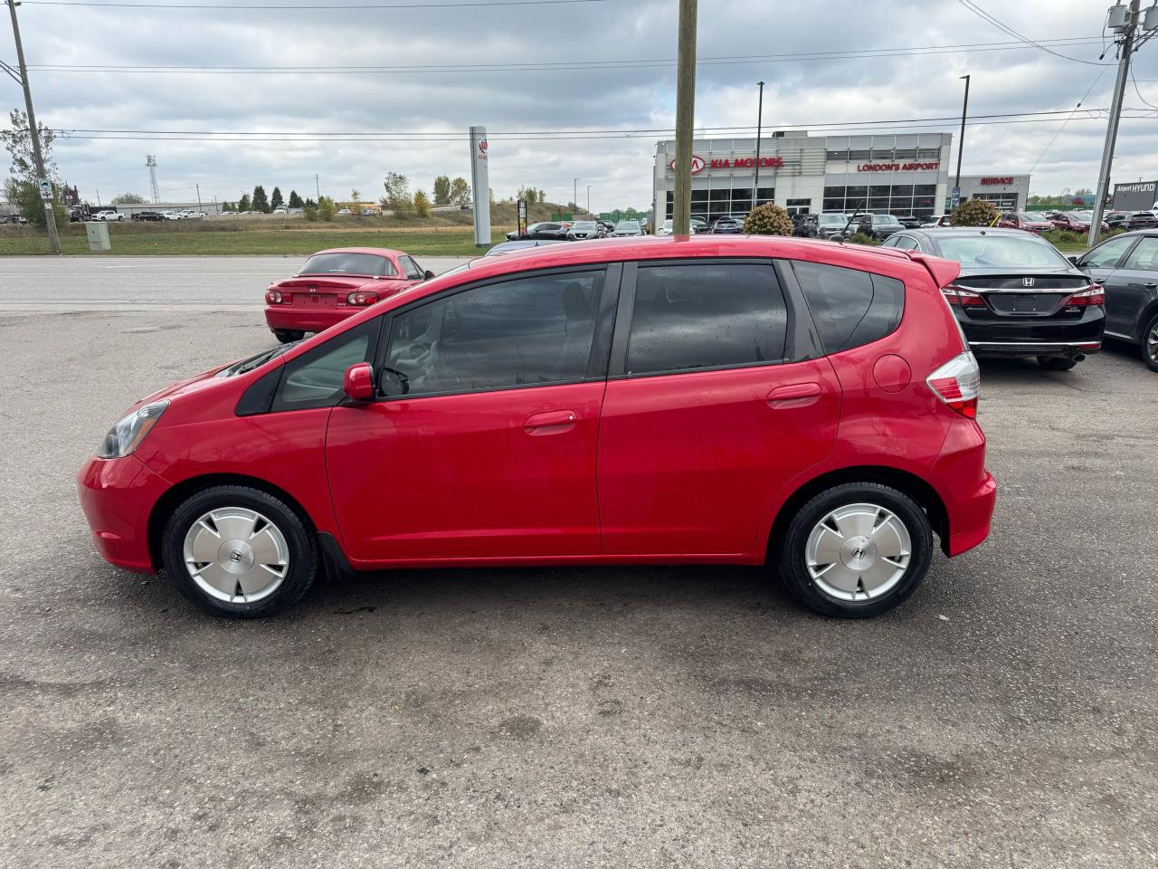 2010 Honda Fit LX, AUTO, ALLOYS, ONLY 59,000KMS, RELIABLE, CERT - Photo #2