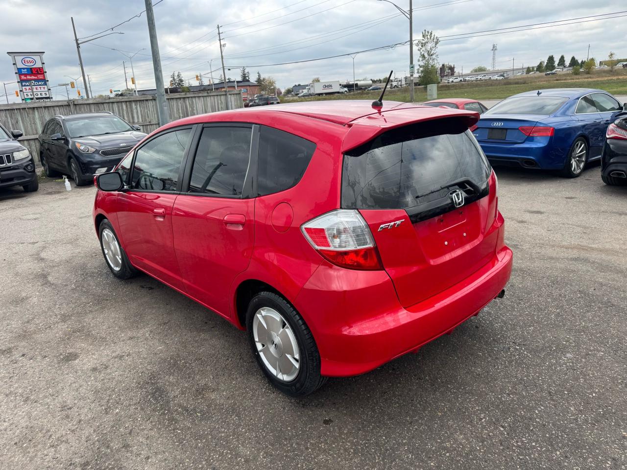 2010 Honda Fit LX, AUTO, ALLOYS, ONLY 59,000KMS, RELIABLE, CERT - Photo #3